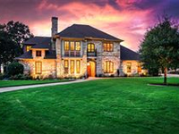 SPECTACULAR HOME BUILT FOR LAKE LIVING