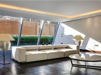 ESPECIALLY RARE LATERAL APARTMENT