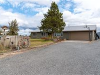 STUNNING HORSE PROPERTY WITH MOUNTAIN VIEWS IN BEND