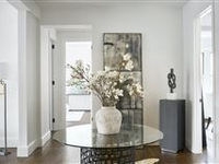 TIMELESS ELEGANCE WITH MODERN AESTHETIC