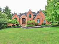 BEAUTIFUL BRICK EXECUTIVE HOME IN EDGEWOOD