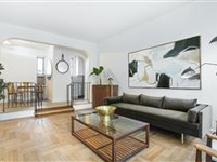 BRIGHT AND QUIET TOP FLOOR APARTMENT