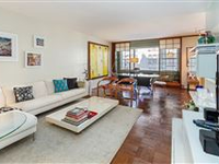 EXTREMELY GRAND RESIDENCE WITH STUNNING SUNNY VIEWS