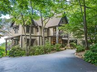 ARTS AND CRAFTS HOME WITH ASIAN INFLUENCES