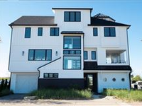 MODERN LUXURY WATERFRONT LIVING