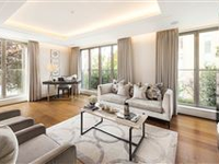 BEAUTIFULLY DESIGNED FIRST FLOOR APARTMENT