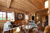 BEAUTIFUL TWO-LEVEL CHALET