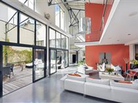 MAGNIFICENT DESIGNER PROPERTY