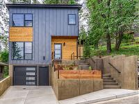 NEWLY CONSTRUCTED MODERN HOME IN ASHLAND WITH HIGH-END FEATURES