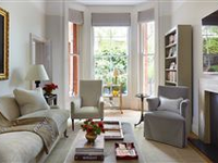 RARE THREE BEDROOM APARTMENT WITH DIRECT GARDEN ACCESS