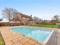 IMPRESSIVE HOME IN PEACEFUL POSITION
