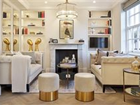 CHIC LUXURY APARTMENT WITH DESIGNER TOUCHES