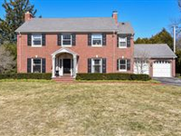 PREMIER LOCATION FOR A LUXURY LIFESTYLE