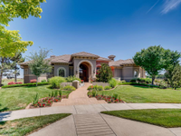 STUNNING HOME ON GOLF COURSE