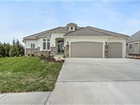 POPULAR NEW MARK OAKWOOD REVERSE PLAN WITH TONS OF UPGRADES
