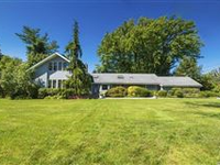 FABULOUS MINT CONDITION HOME