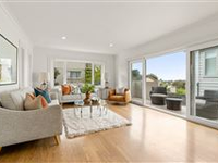 A GREAT, LARGE FAMILY HOME