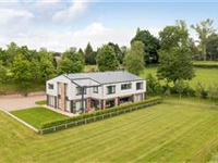LUXURY FAMILY COUNTRY HOME ON FRINGES OF HARROGATE