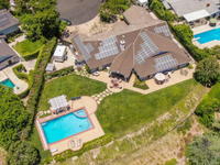 SPRAWLING SINGLE STORY PRIVATE GOLF COURSE ESTATE