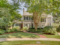 TRADITIONAL AND ELEGANT HOME