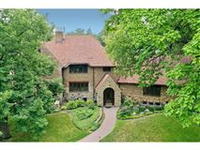 STUNNING, STATELY RESIDENCE