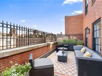AN EXTRAORDINARY DUPLEX PENTHOUSE