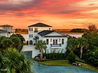 SPECTACULAR NEWLY BUILT HOME