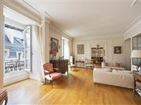 FOURTH FLOOR APARTMENT IN BEAUTIFUL 18TH CENTURY BUILDING