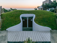 THE DUNE HOUSE