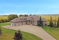 IMMACULATE AND PRESTIGIOUS BUNGALOW ON 80 ACRES