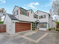 SOUGHT-AFTER POCKET OF ROYAL OAK