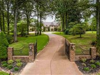 MAGNIFICENT RESIDENCE IN THE ESTATE AREA OF JOHNSON ROAD