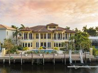 CUSTOM DESIGNED ESTATE ON DEEP WATER CANAL