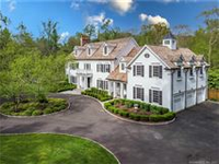 CUSTOM BUILT LUXURY HOME THAT CHECKS ALL THE BOXES