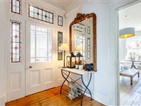 STYLISHLY PRESENTED VICTORIAN TOWN HOUSE IN EASTBOURNE