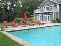 WAINSCOTT TRADITIONAL RESIDENCE