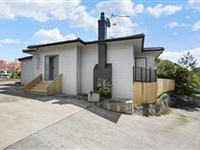 SLEEK AND NEWLY RENOVATED RESIDENCE
