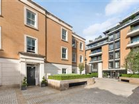 AN OUTSTANDING TWO BEDROOM FIRST FLOOR FLAT