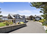EXQUISITELY BUILT CRAFTSMAN MASTERPIECE