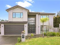 STUNNING CONTEMPORARY FAMILY HOME IN A SOUGHT-AFTER HOME