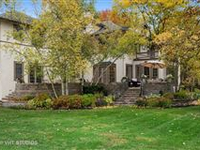 EXCEPTIONAL FAMILY HOME IN PERFECT EAST KENILWORTH