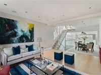 STUNNING FLAT IN NOTTING HILL OFFERS EXCELLENT LIVING AND ENTERTAINING SPACE