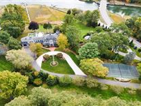 RIVERFRONT WILLIAMSBURG COLONIAL