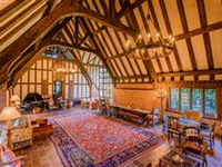CAPTIVATING RENTAL PROPERTY