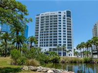 MAGNIFICENT BAYFRONT AND MARINA VIEWS