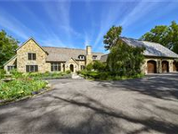 BEAUTIFUL EXPANSIVE HOME WITH GORGEOUS GARDENS