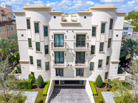 LUXURY CITY LIVING