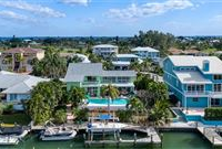 WATERFRONT IN KEY ROYALE