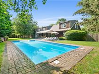 CHARMING AND PRIVATE RETREAT HOME IN SOUTHAMPTON
