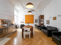 PRECIOUS JEWEL WITH LIFT, BALCONY AND MANY STYLE ELEMENTS IN BERLIN-SCHöNEBERG